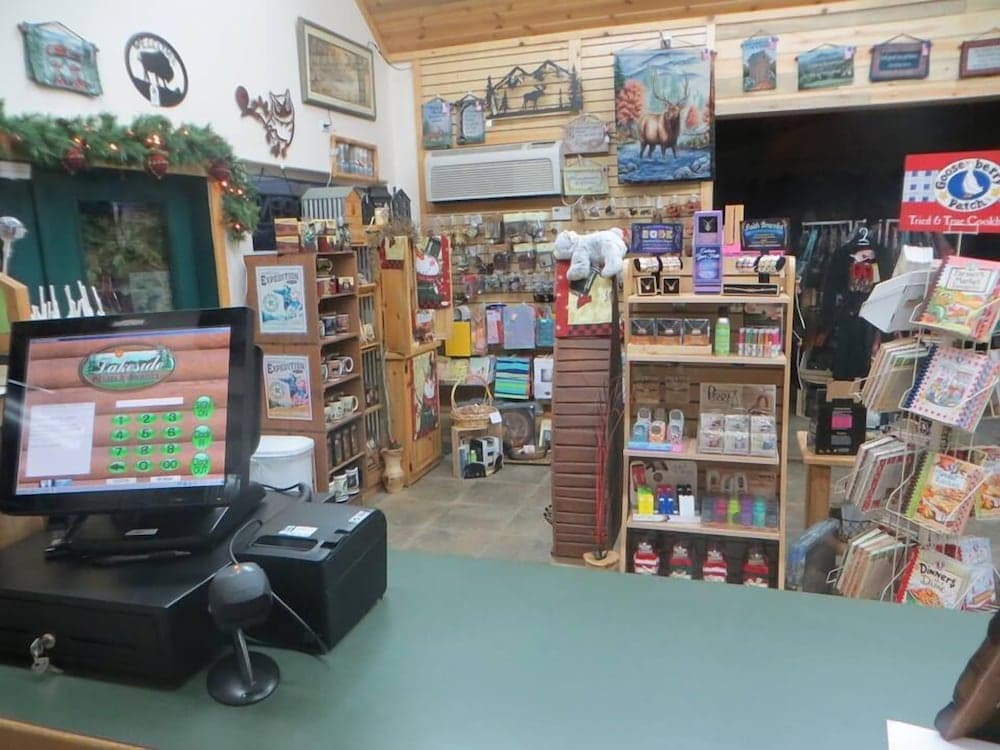 Lakeside Resort and Motel