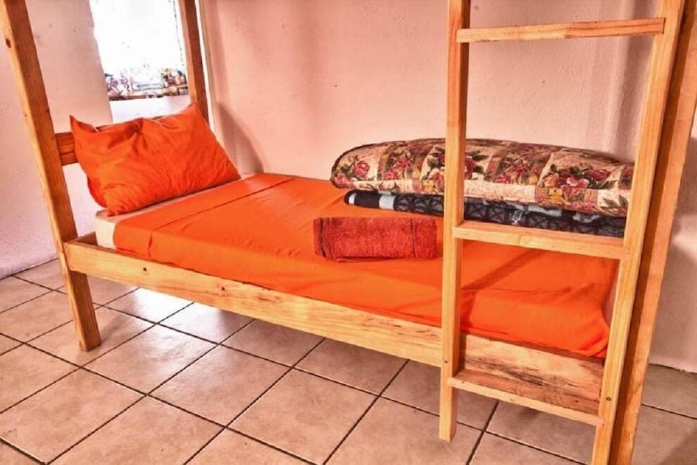 Sheris Lodge and Backpackers