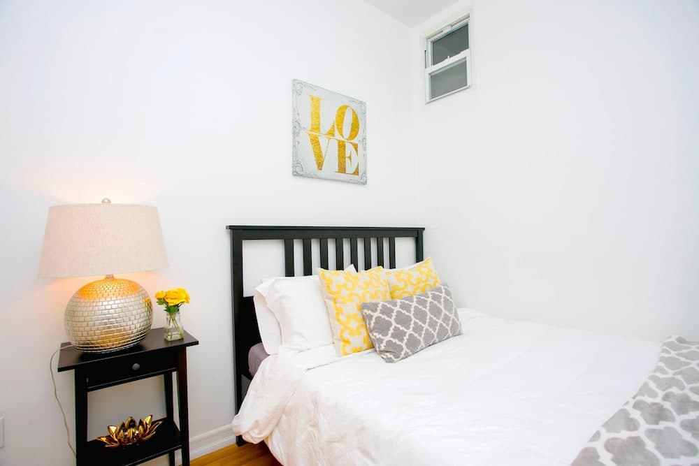 NY010 2 Bedroom Apartment By Senstay