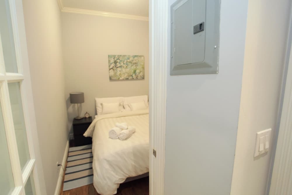 NY063 1 Bedroom Apartment By Senstay