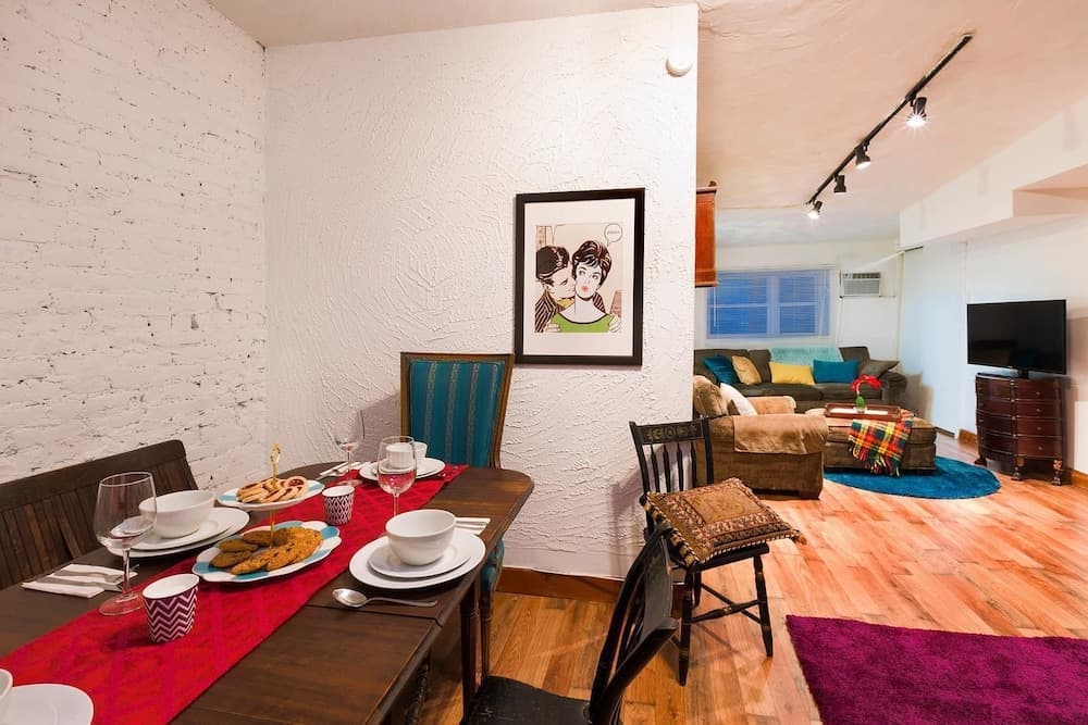 NY072 2 Bedroom Apartment By Senstay