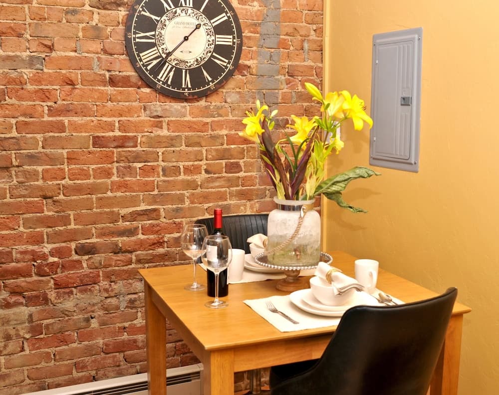 D012 1 Bedroom Apartment By Senstay