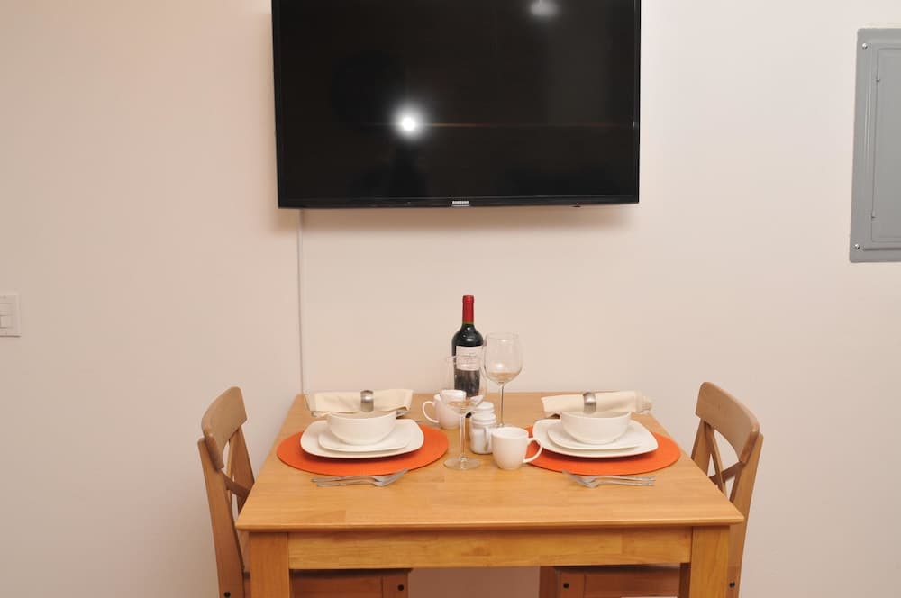 D012 1 Bedroom Apartment By Senstay