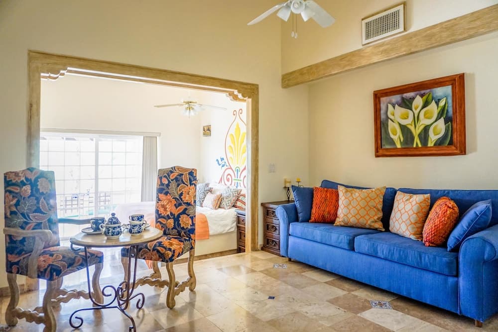 KING BED CountryClub 1 Bedroom Apartment By Senstay