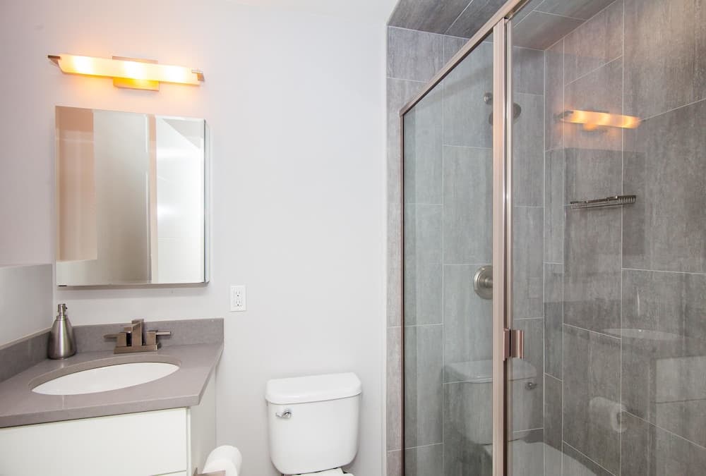 BOS008 2 Bedroom Apartment By Senstay