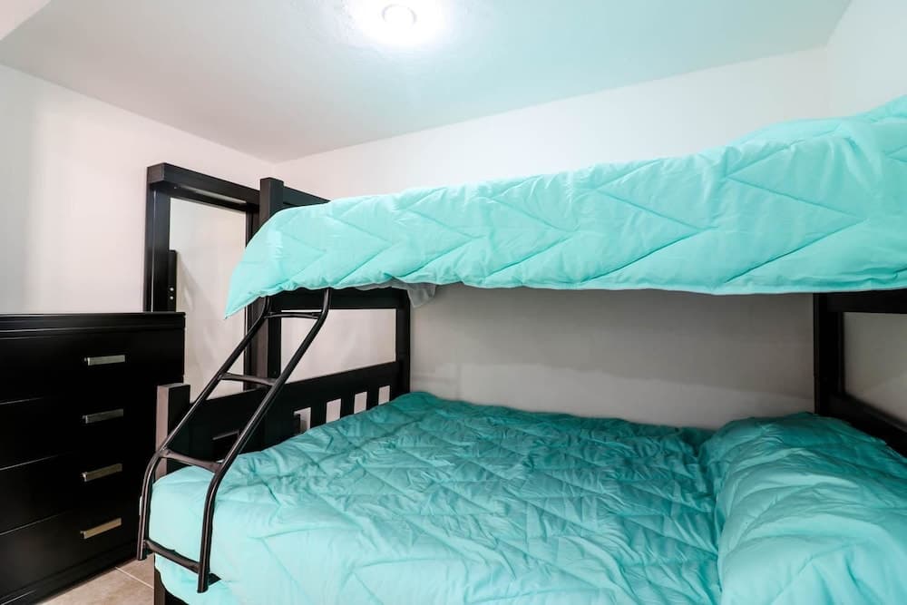 PDC002 5 Bedroom Apartment By Senstay