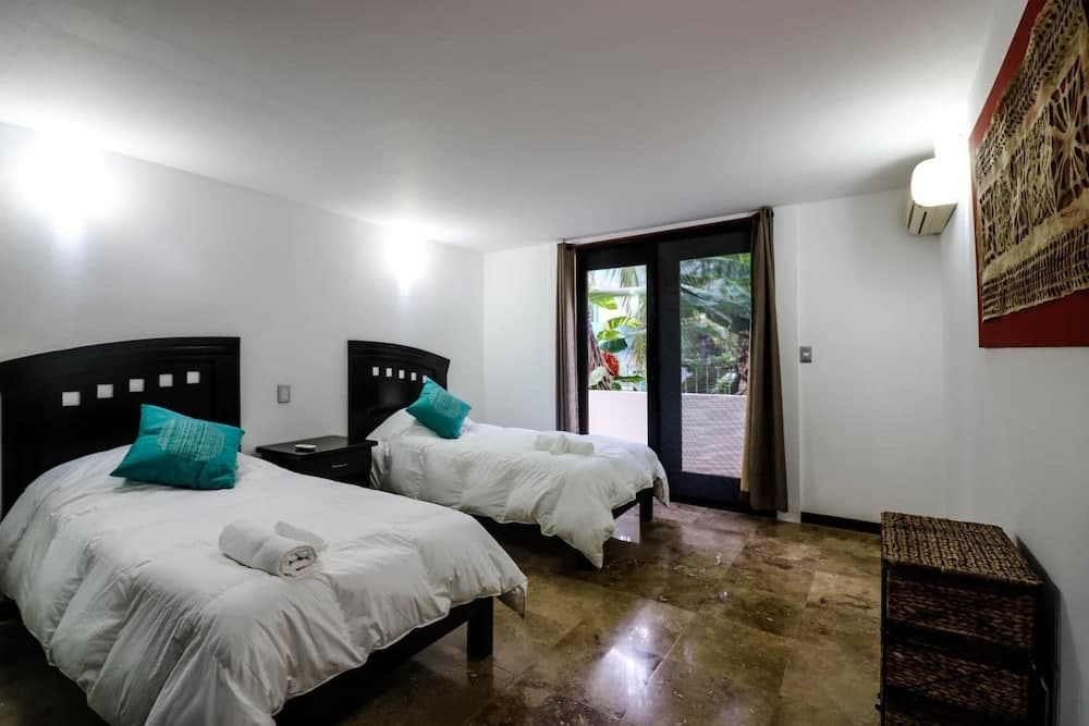 PDC004 7 Bedroom Villa By Senstay