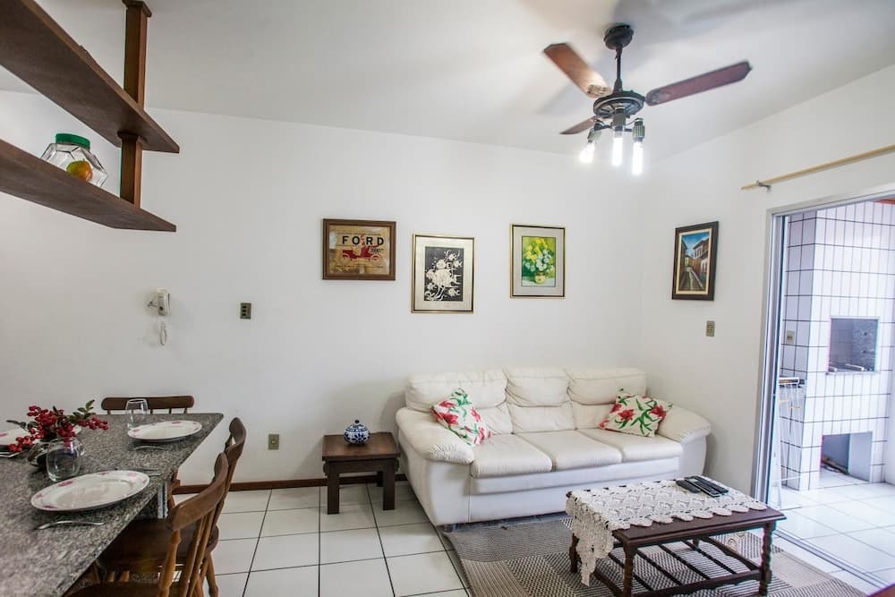 FL005 1 Bedroom Apartment By Senstay