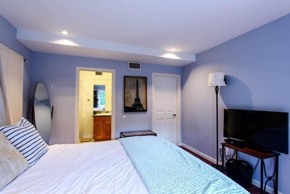 LA142 5 Bedroom Apartment By Senstay