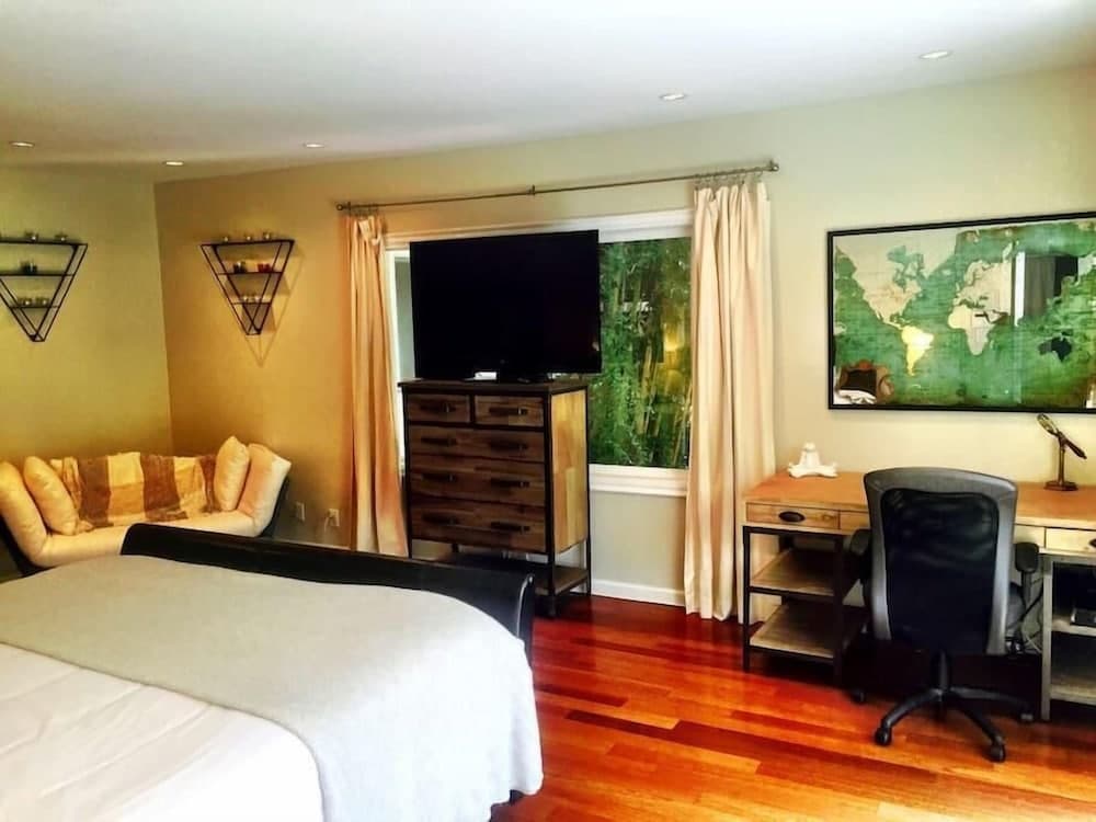 LA142 5 Bedroom Apartment By Senstay