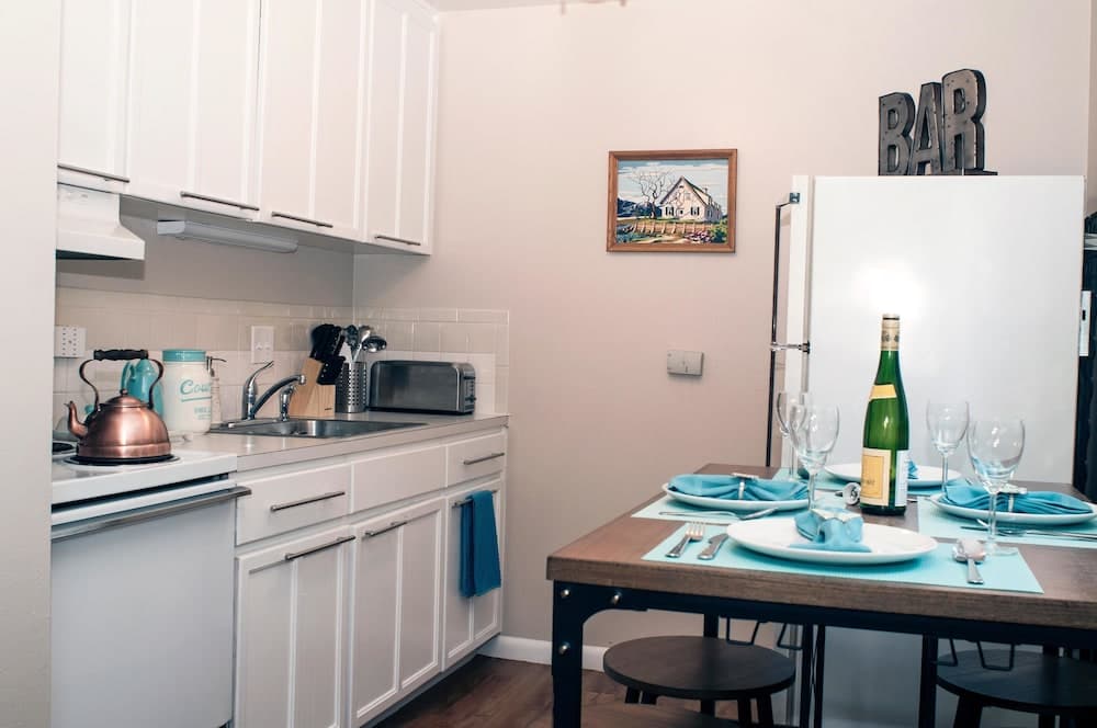 D018 1 Bedroom Apartment By Senstay