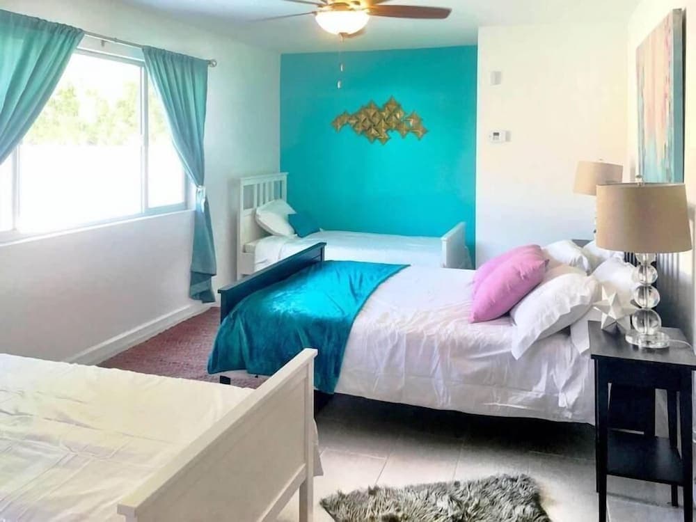 PS024 5 Bedroom Holiday home By Senstay