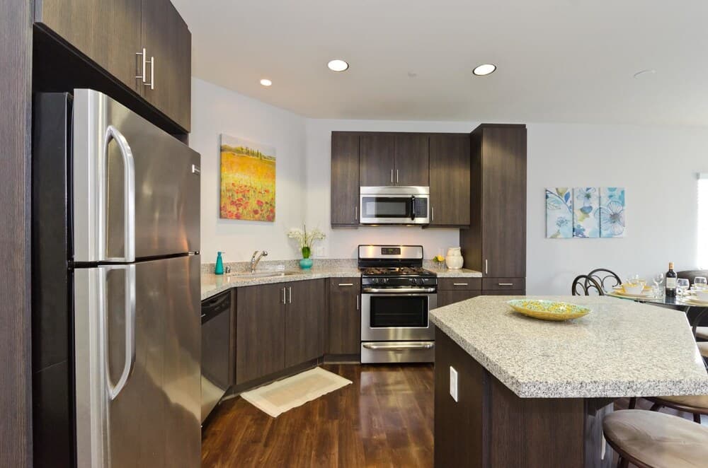 LA006 3 Bedroom Apartment By Senstay