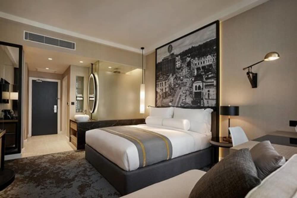 Hotel Stripes Kuala Lumpur, Autograph Collection
