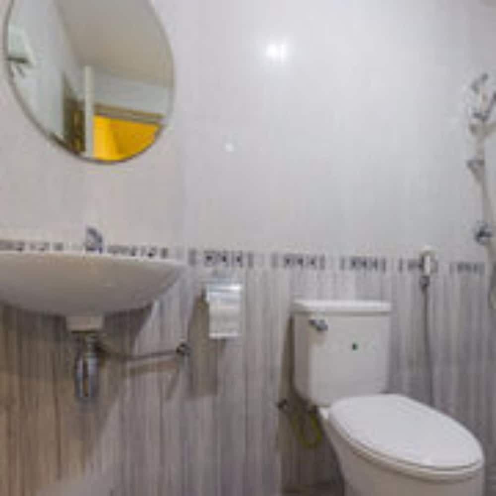 Crystalline Residence at Rasdhoo Island