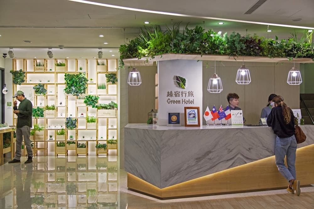 Green Hotel - West District