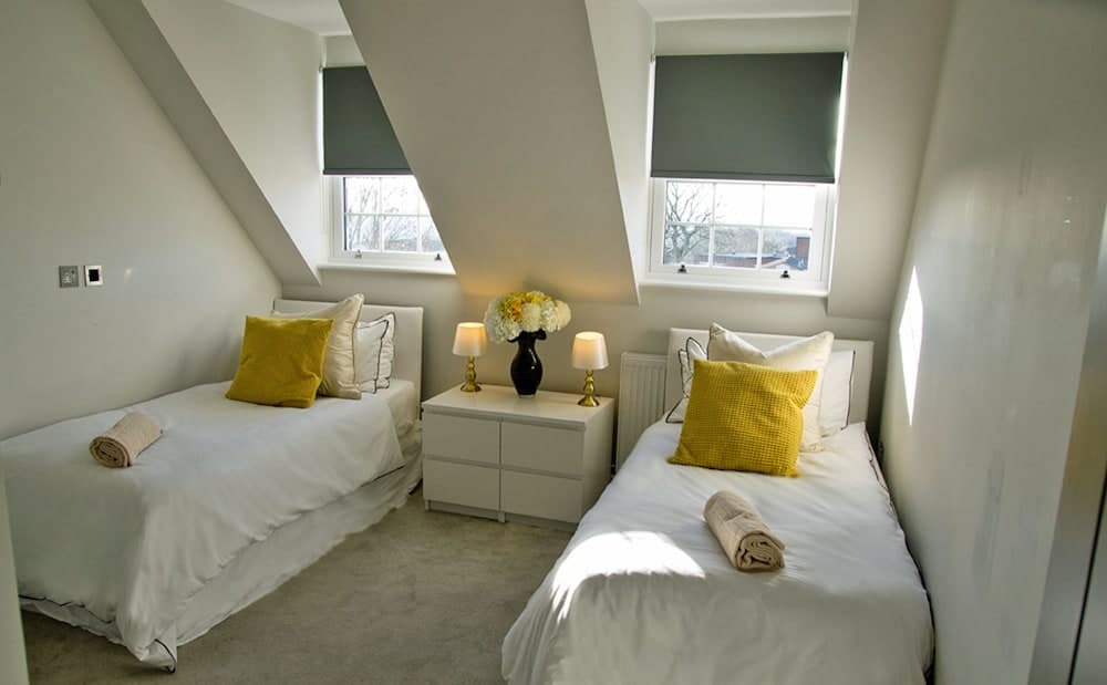 Icon Brentwood City Apartment