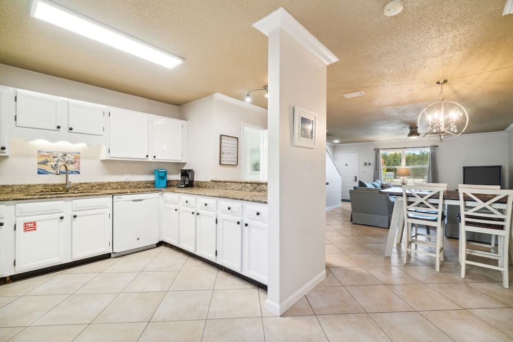 Woodland Shores Beach Resort by Panhandle Getaways