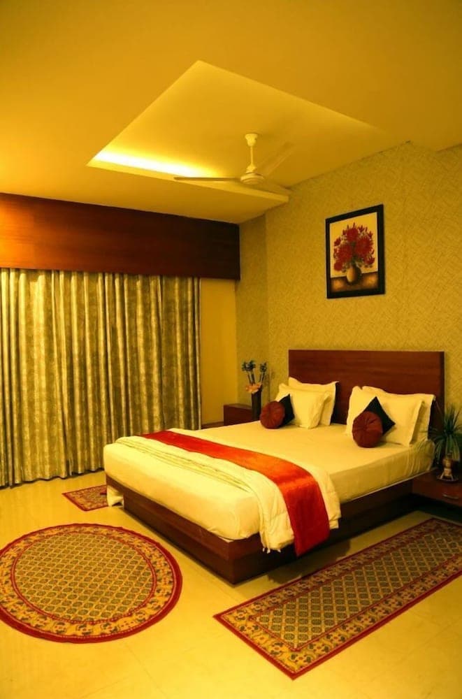 Hotel Shri Khedapati International