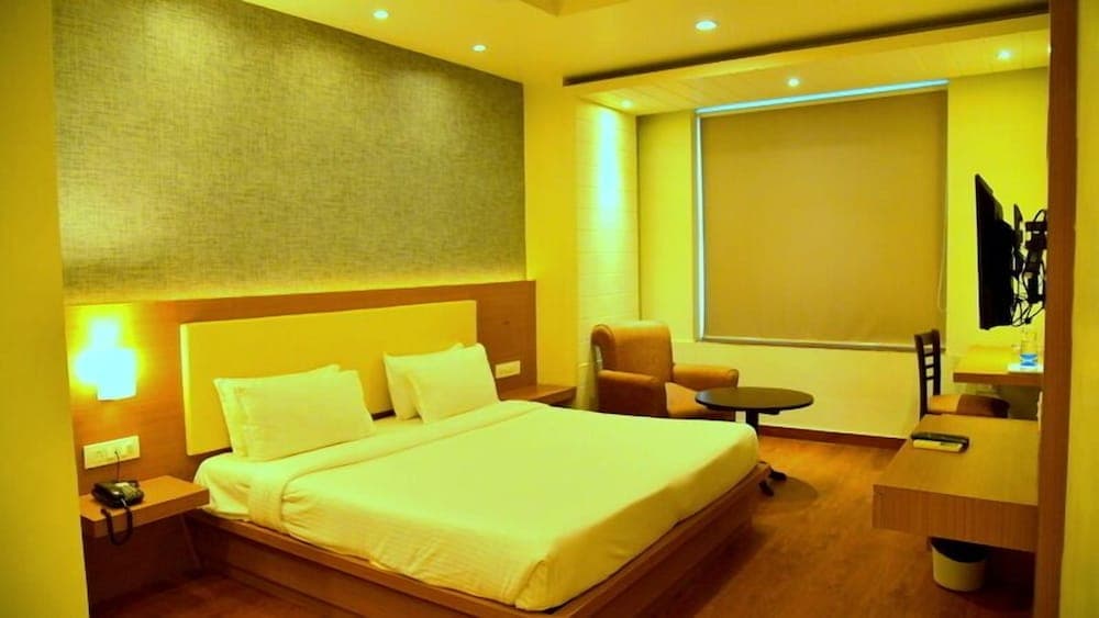 Lemon Park By Rosefinch