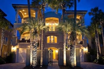 Casa de Palms 5 Bedroom Holiday Home by Five Star Properties