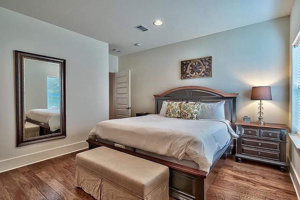 Beach Nest 4 Bedroom Holiday Home by Five Star Properties