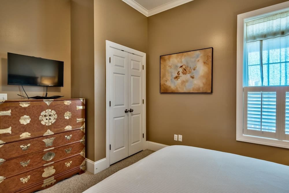 Blue Sky 4 Bedroom Holiday Home by Five Star Properties