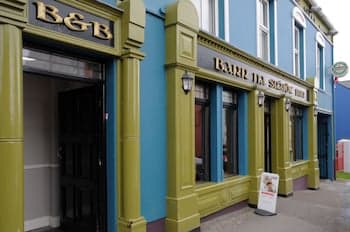 Barr na Sraide Inn
