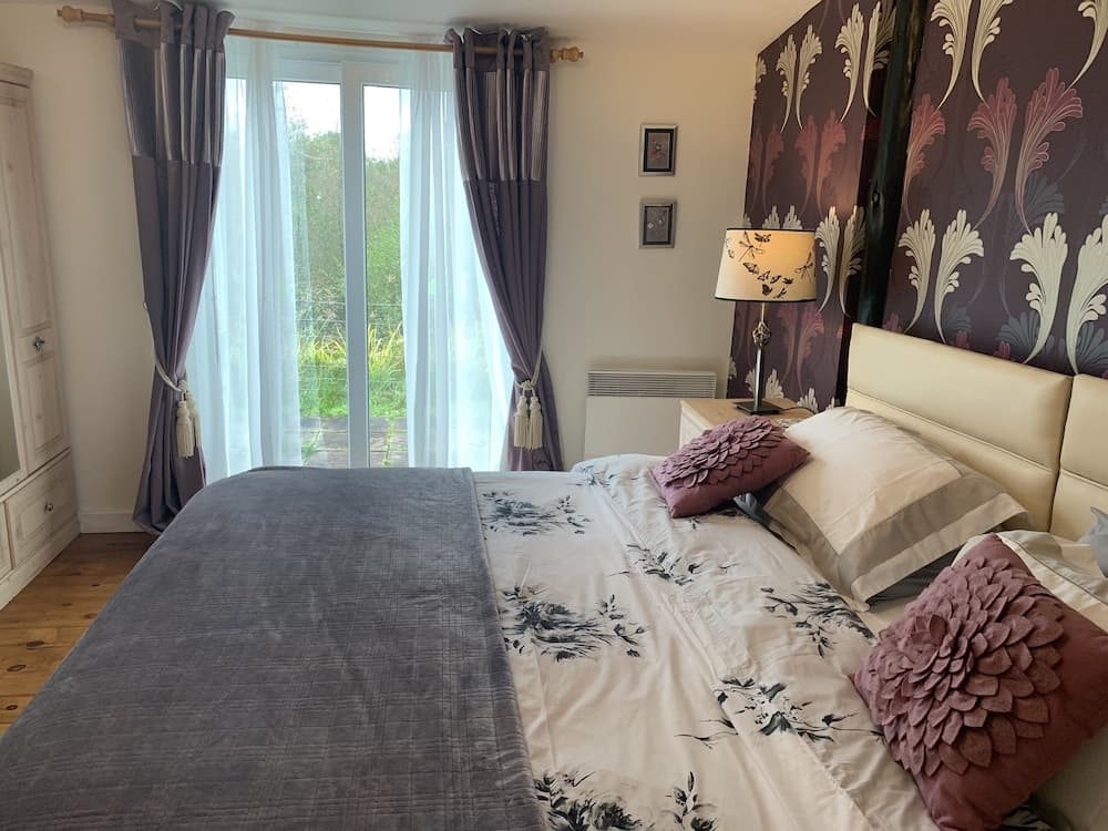 Ffos y Ffin - Ascension in the Fields