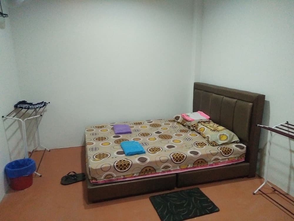 Diyana Budget Hotel - Hostel