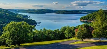 Lake Shore Cabins on Beaver Lake