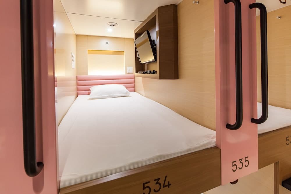 Y's Cabin Osaka Namba