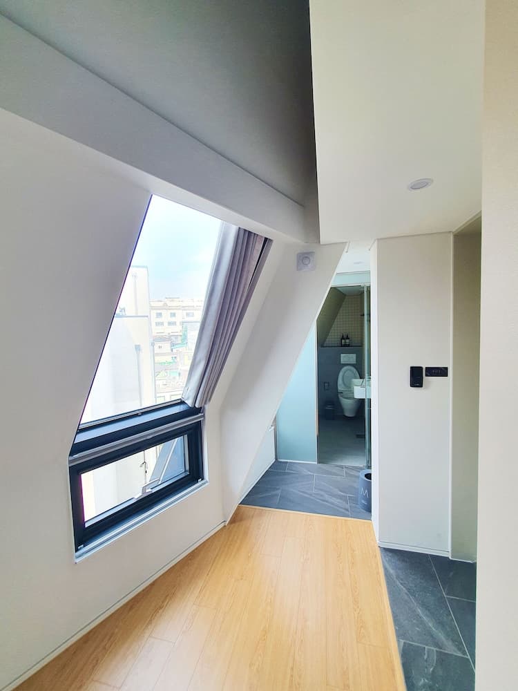 Yolo Guesthouse - Hostel