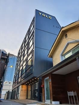 Yolo Guesthouse - Hostel