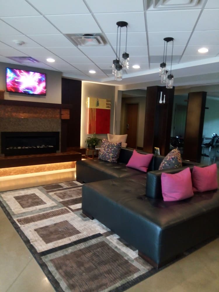 Comfort Inn Connellsville Riverview