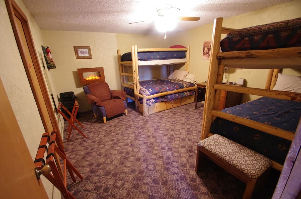 Whitebird Summit Lodge