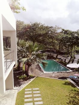 Valmarin Seafront Apartments