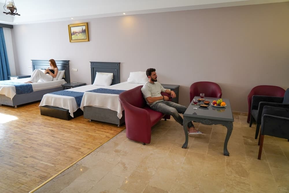 Uğurlu Termal Tatil Köyü