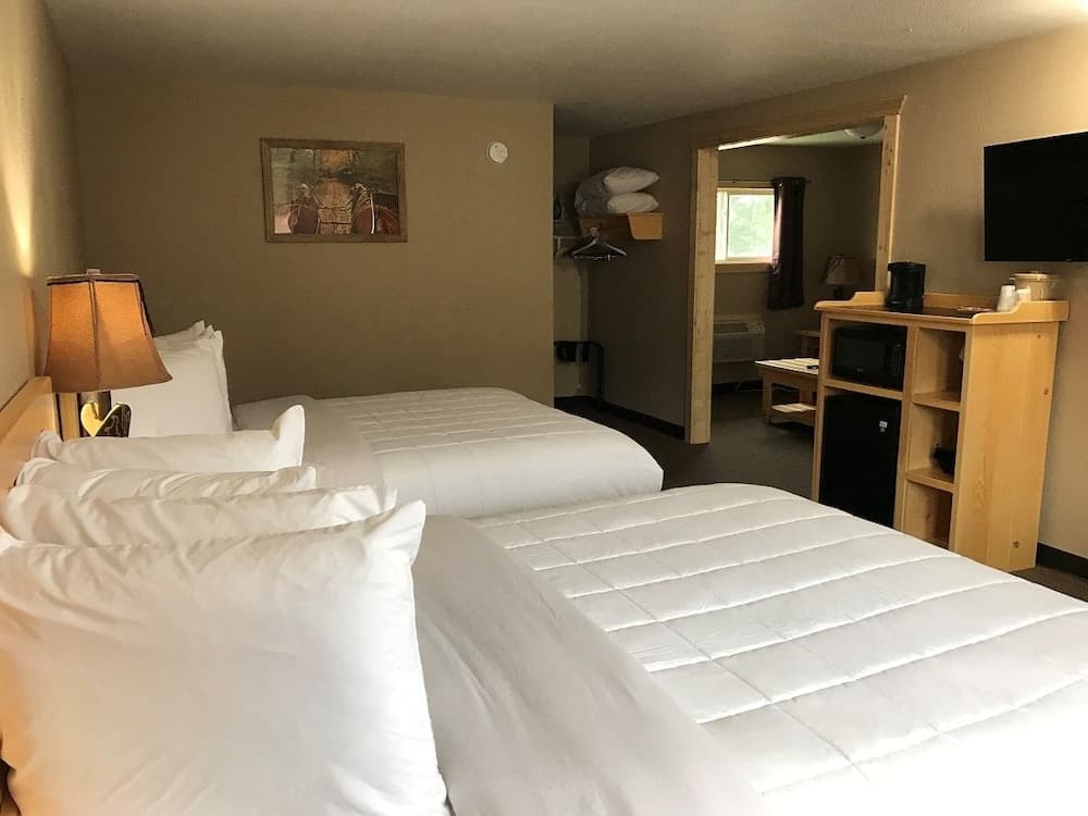 Woodside Dells Hotel & Suites