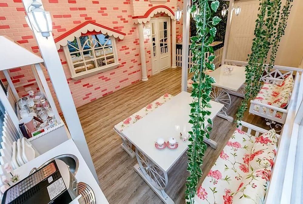 Happiness station B&B