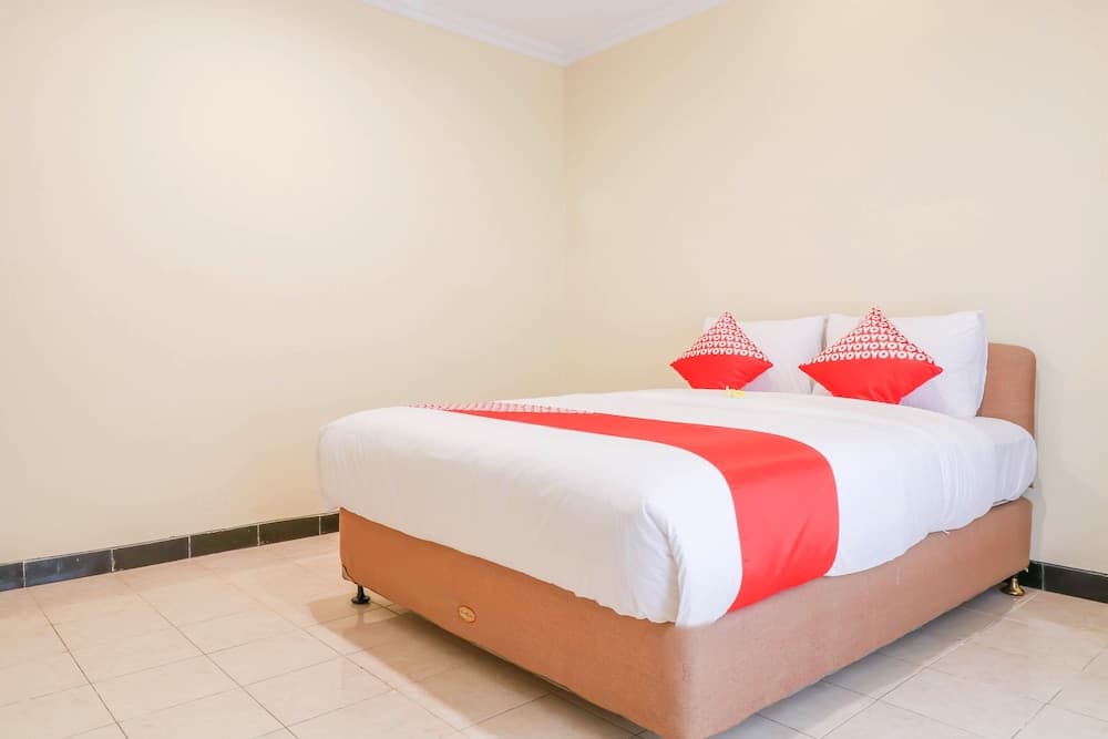 Super OYO 1654 Maha Bharata Kuta Inn