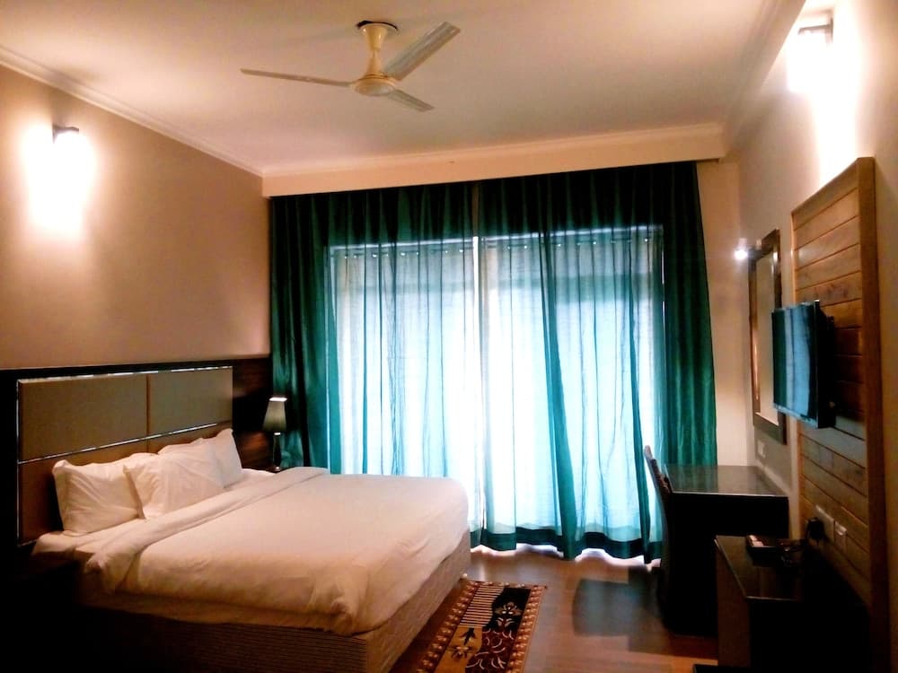 Riverarch Greenfields Resorts