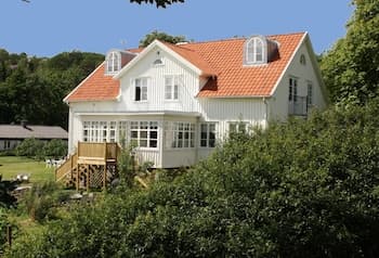 Villa Akvarellen Bed & Breakfast