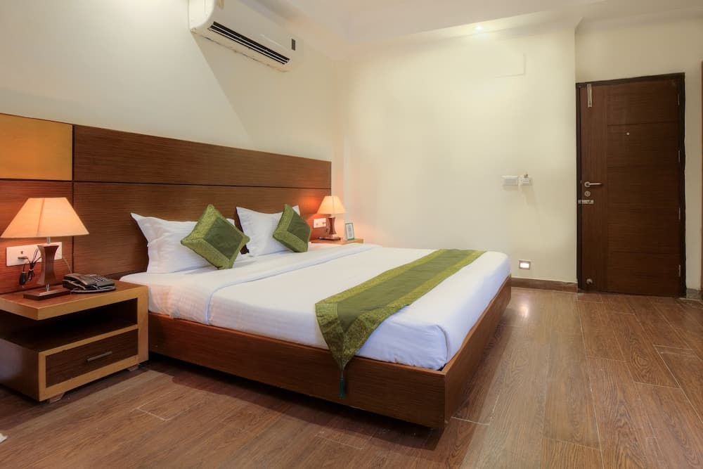 Treebo Trend Coral Tree