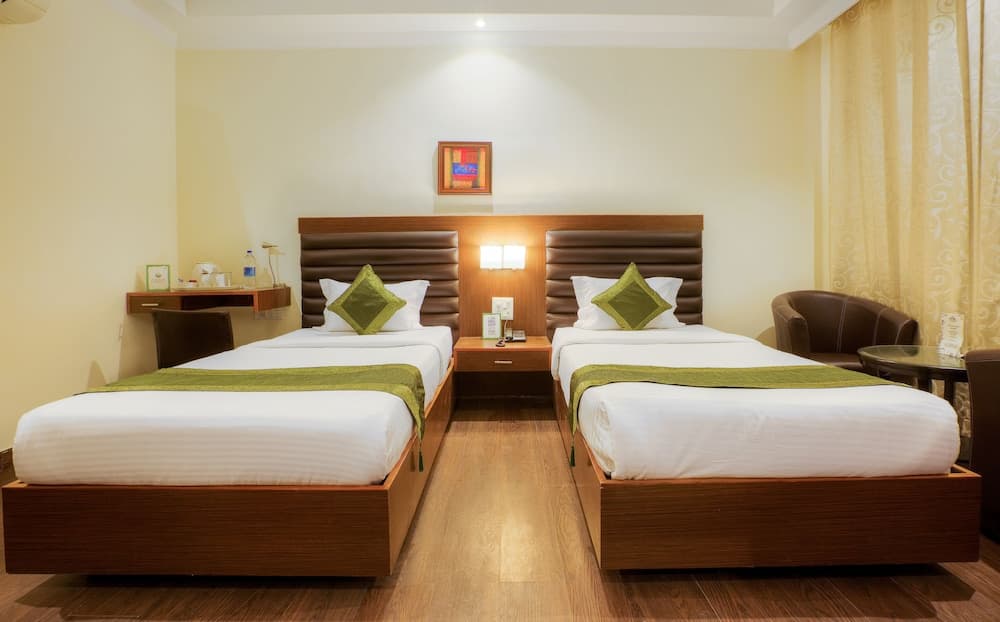 Treebo Trend Coral Tree