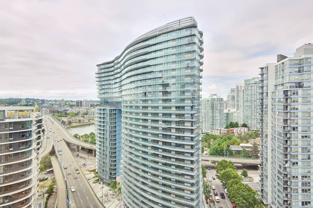 the DOUGLAS, Autograph Collection