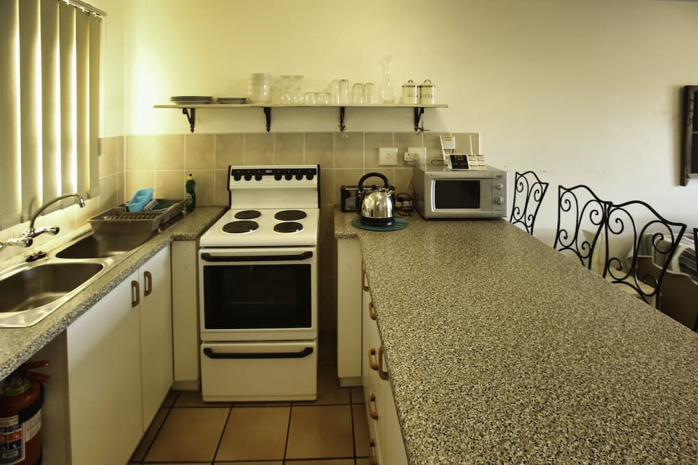 4 Birds view Self catering