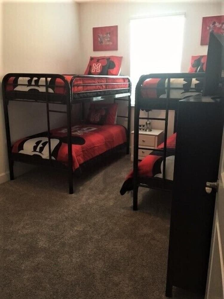 Lexington Vacations Champ by Stark Hosp