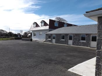 The Red Cottage & Stables