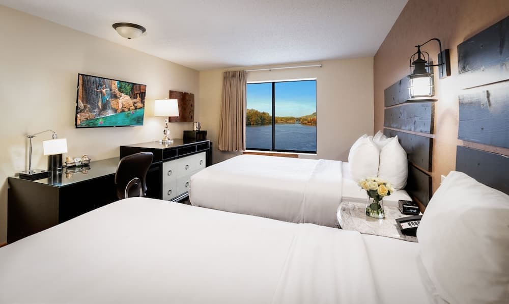 The VUE Boutique Hotel & Boathouse